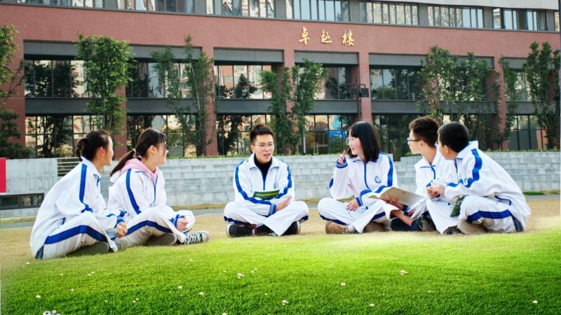 电子元件进口报关，价格背后的考量因素**